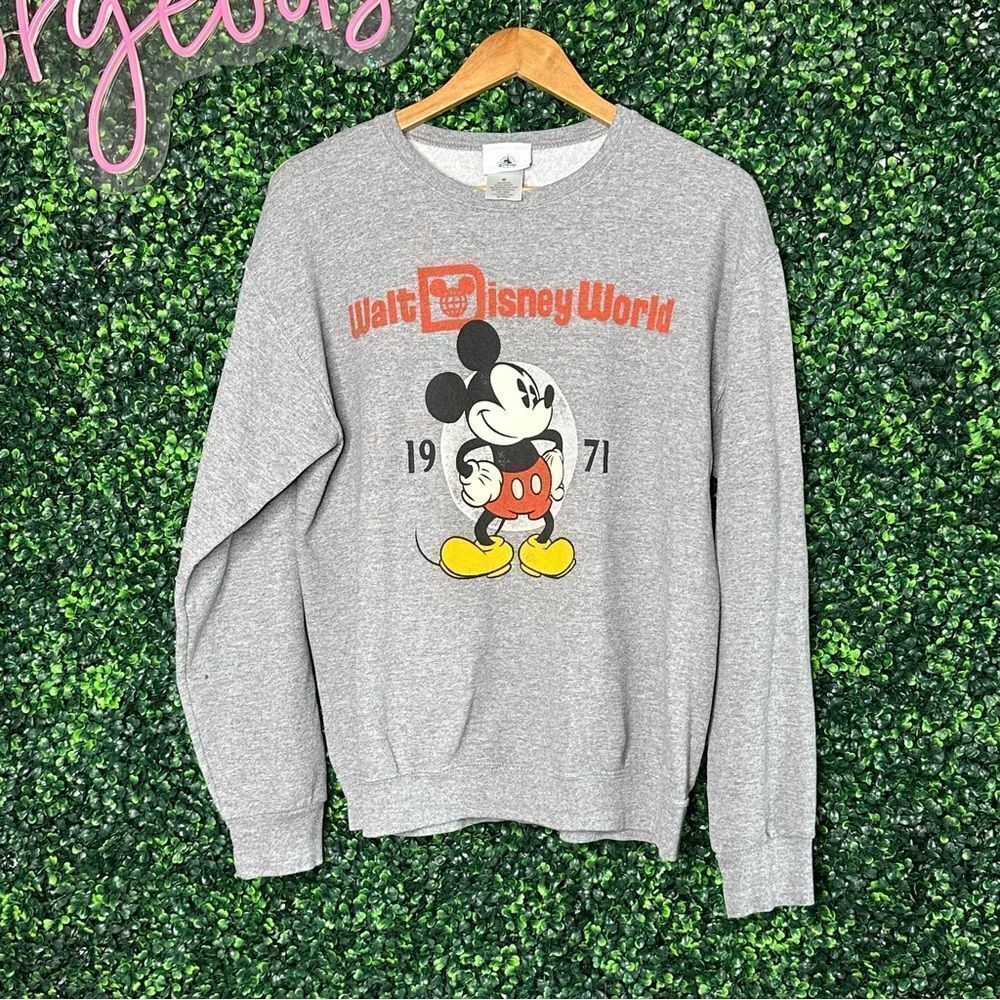 Disney Mickey Mouse Graphic Grey Sweatshirt Sz M